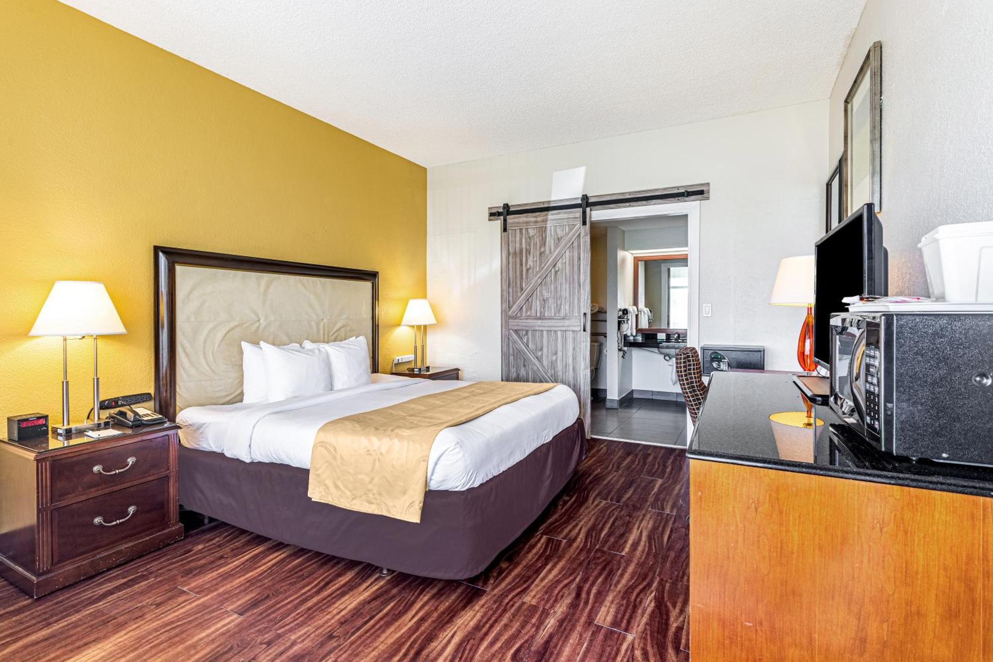 Quality Inn Boca Raton University Area Номер фото